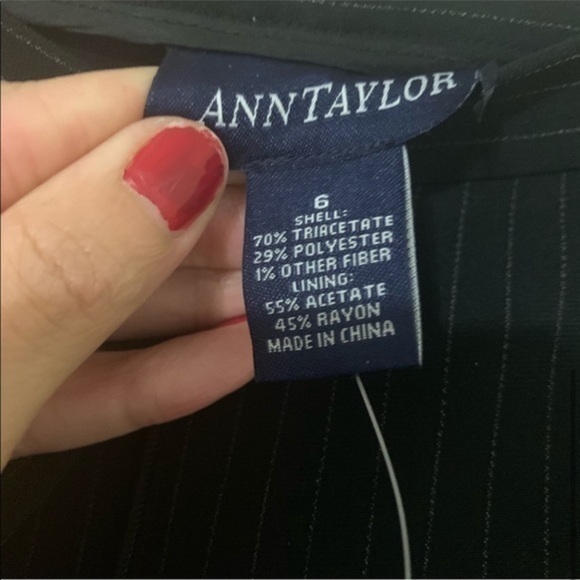 Ann Taylor Black Pinstripe Wide Leg Pants size 6 - Picture 5 of 7